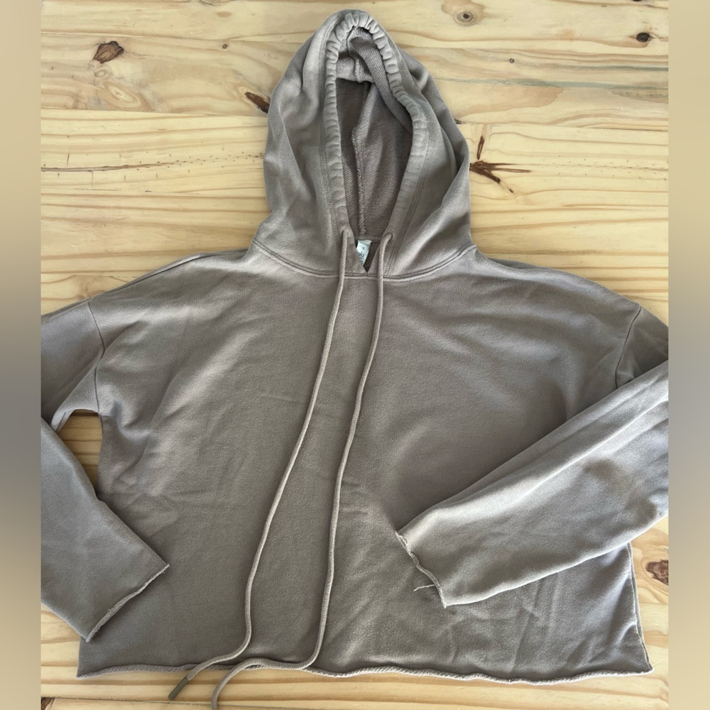 ALO Cropped Lightweight Hooded Sweatshirt